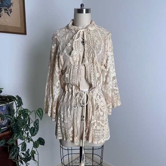 Vintage 70s cream white crochet lace, ribbon details cardigan, sheer Size S - Picture 2 of 7